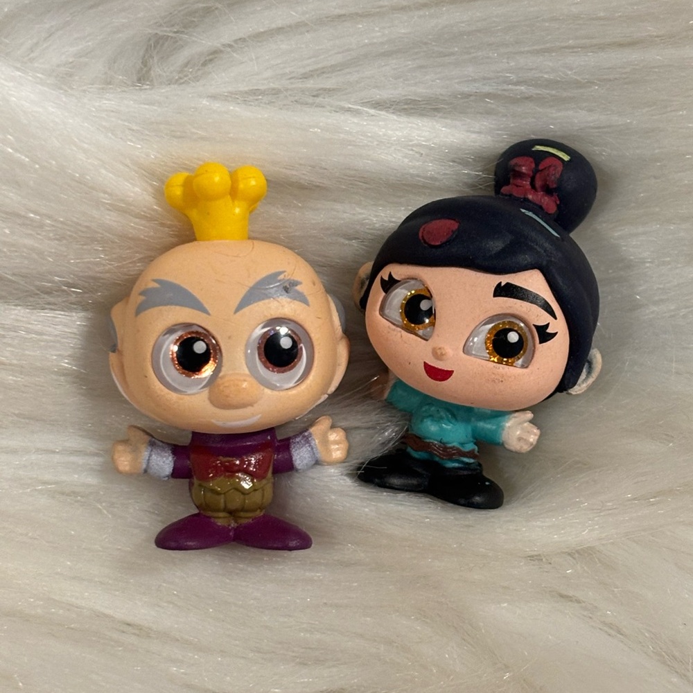 Disney Doorables Wreck it Ralph King Candy and Venelope Figurines Set